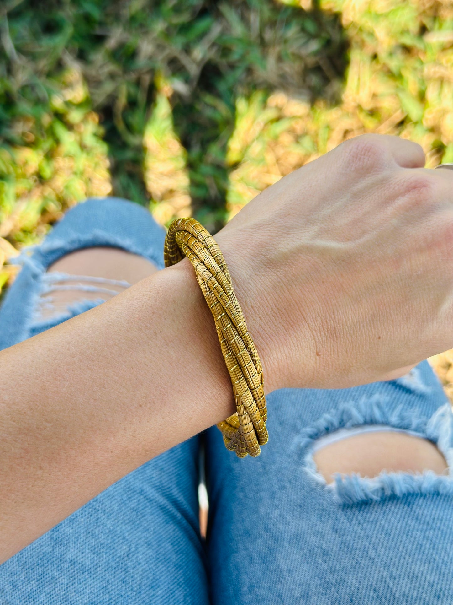 Vyna Golden Grass Thick Twisted Bangle